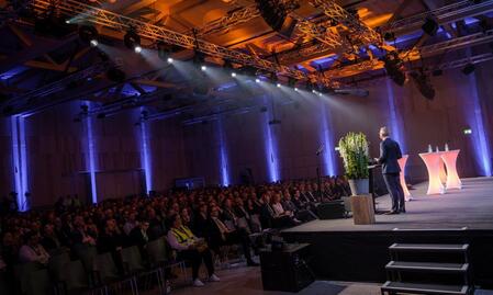 Eventhalle und Seminarräume